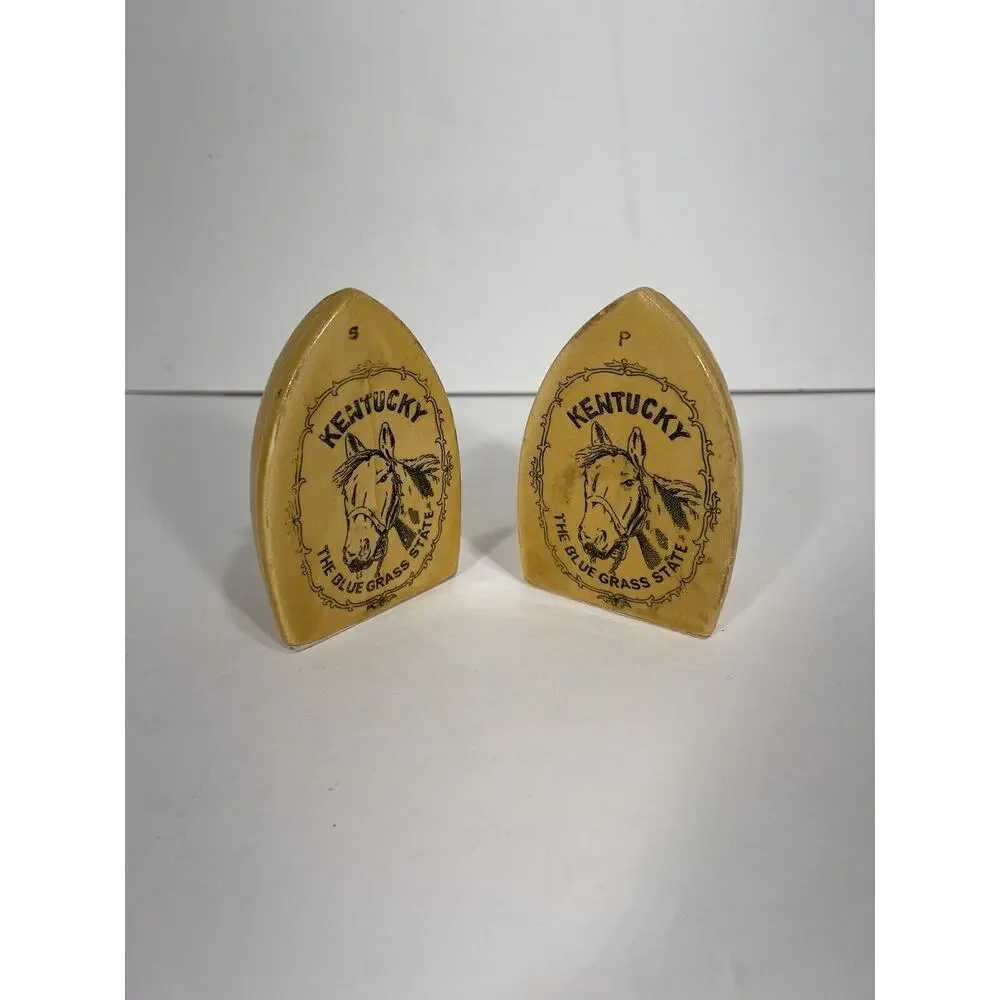 Vintage Kentucky‎ Souvenir Salt and Pepper Shakers THE BLUE GRASS STATE Horse